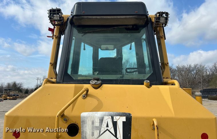 image for item DO1002 Caterpillar D6N XL dozer