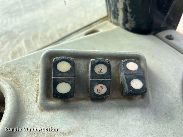 image for item DO1002 Caterpillar D6N XL dozer