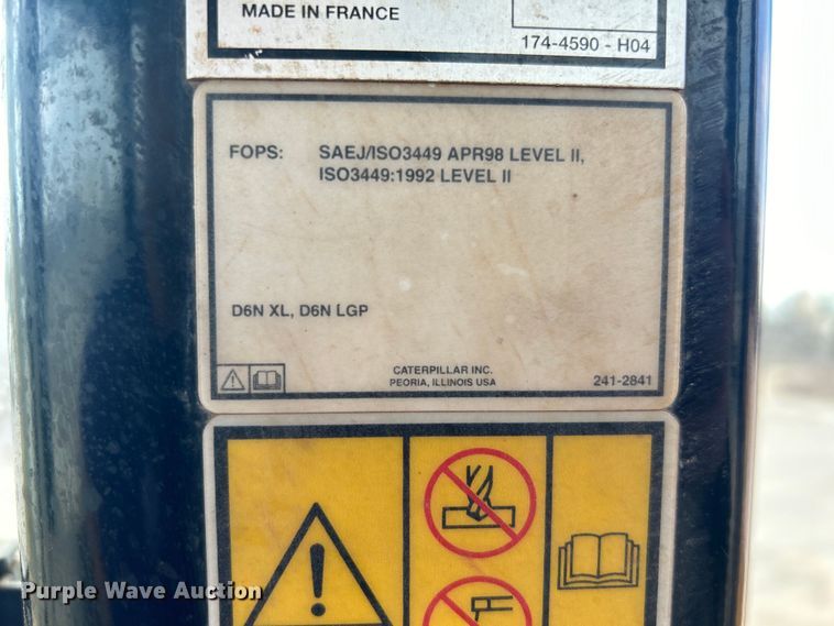 image for item DO1002 Caterpillar D6N XL dozer