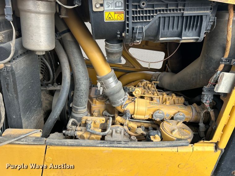 image for item DO1002 Caterpillar D6N XL dozer