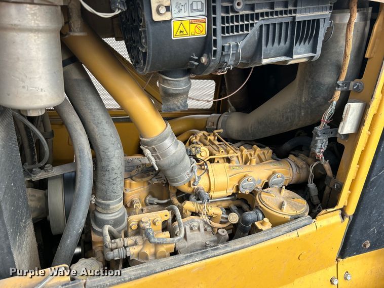 image for item DO1002 Caterpillar D6N XL dozer