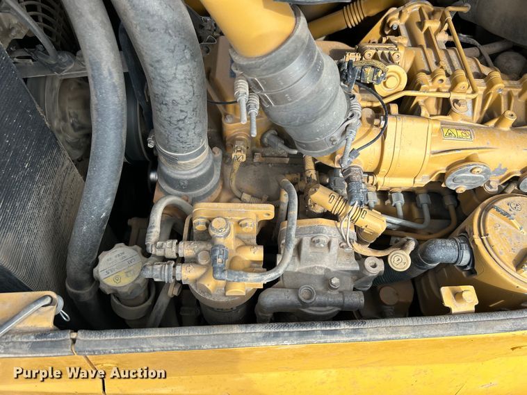 image for item DO1002 Caterpillar D6N XL dozer