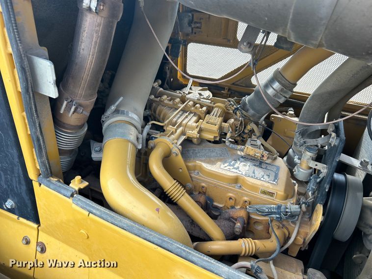 image for item DO1002 Caterpillar D6N XL dozer