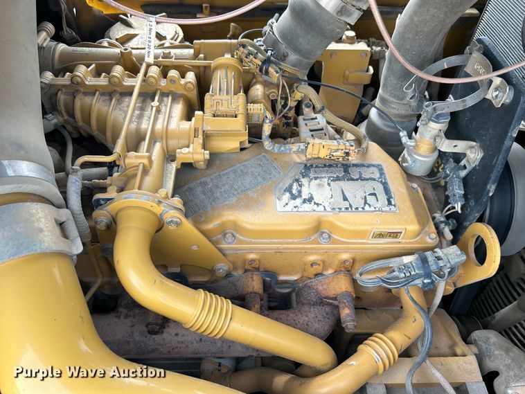 image for item DO1002 Caterpillar D6N XL dozer