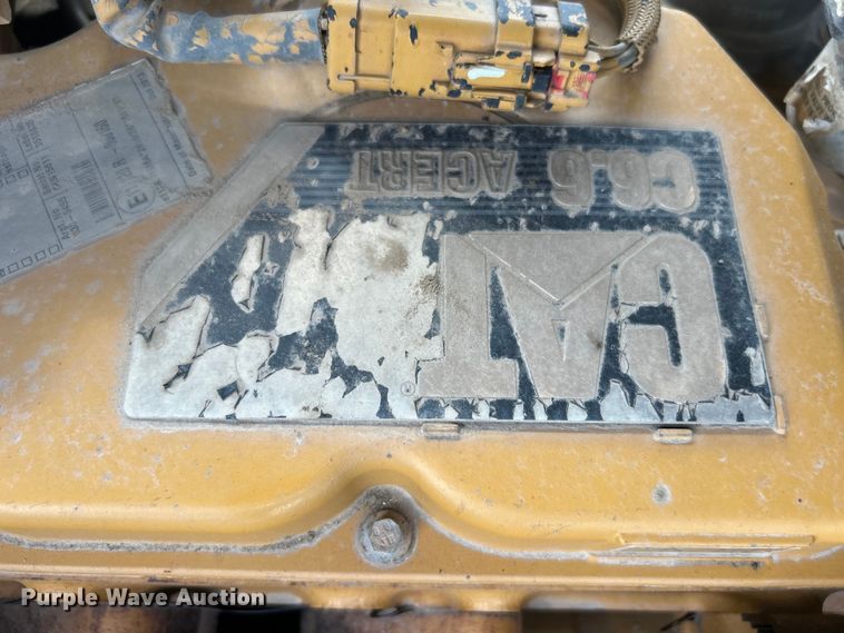 image for item DO1002 Caterpillar D6N XL dozer