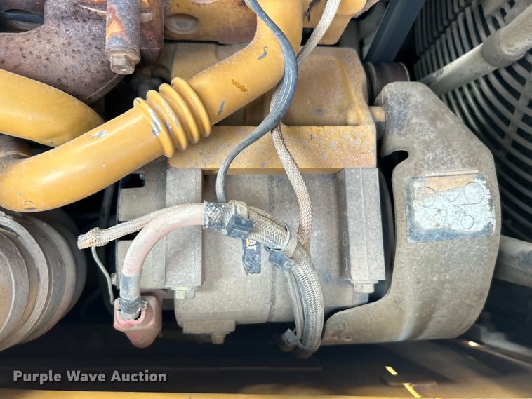 image for item DO1002 Caterpillar D6N XL dozer