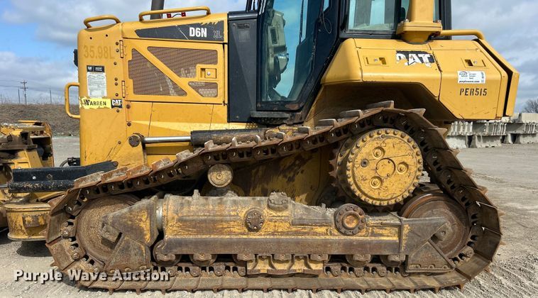 image for item DO1002 Caterpillar D6N XL dozer