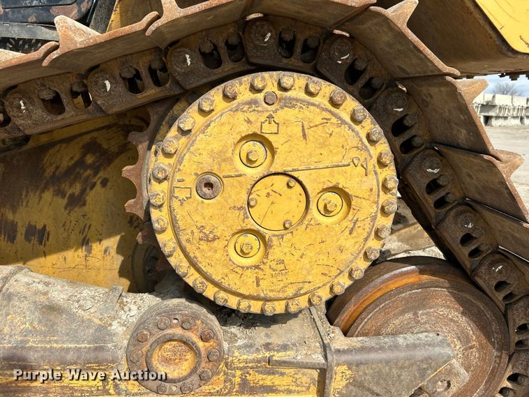 image for item DO1002 Caterpillar D6N XL dozer