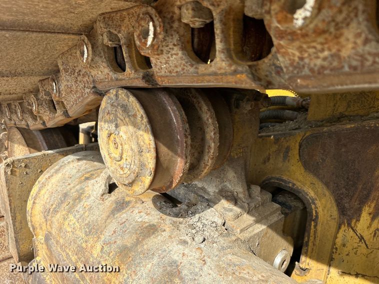 image for item DO1002 Caterpillar D6N XL dozer