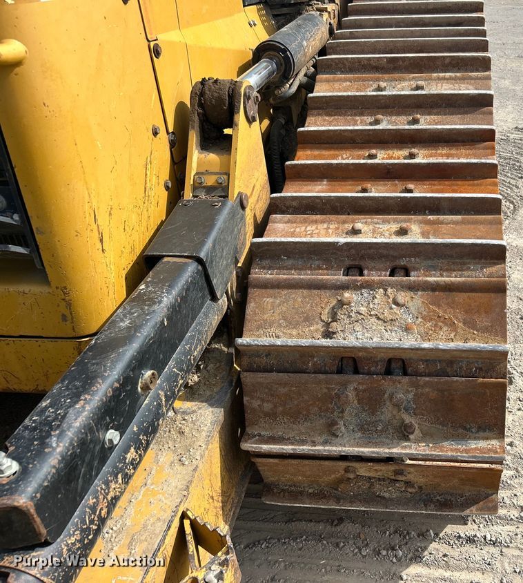 image for item DO1002 Caterpillar D6N XL dozer