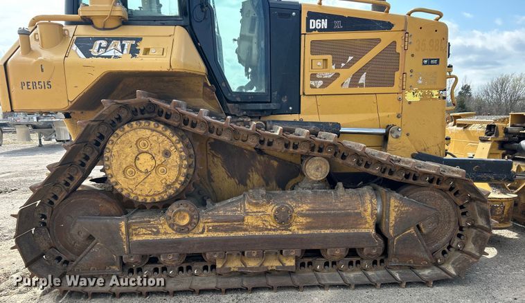 image for item DO1002 Caterpillar D6N XL dozer