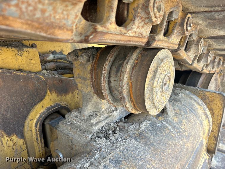 image for item DO1002 Caterpillar D6N XL dozer