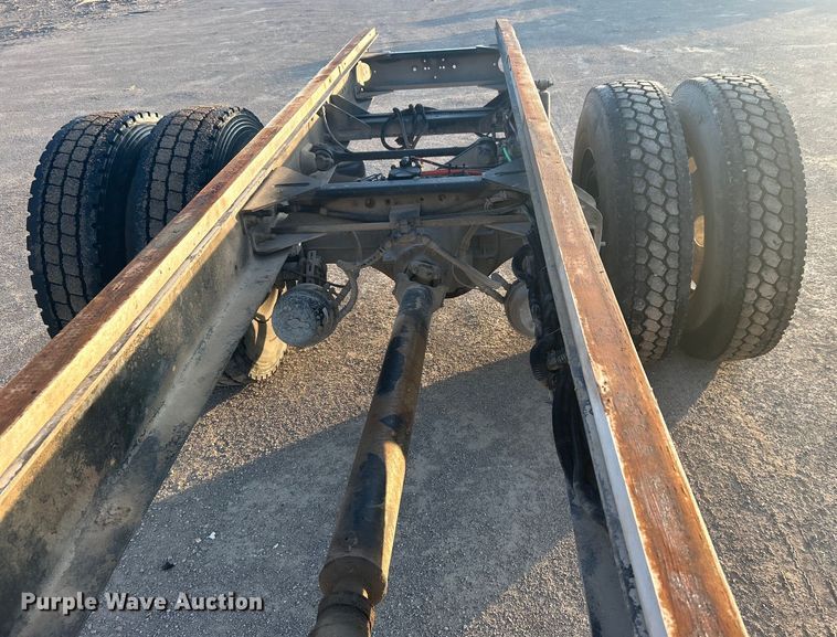 image for item DO1007 2005 Kenworth T300 truck cab and chassis