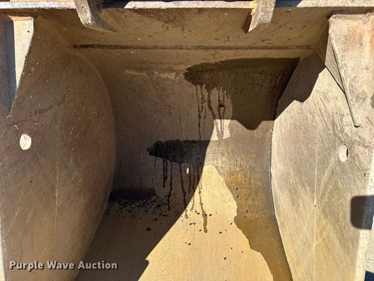 image for item DO3277 1992 Caterpillar EL240C excavator