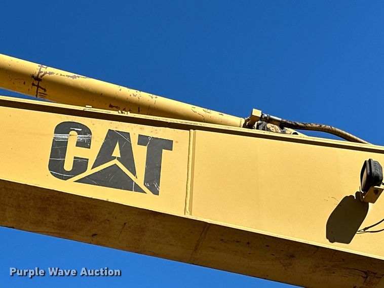 image for item DO3277 1992 Caterpillar EL240C excavator