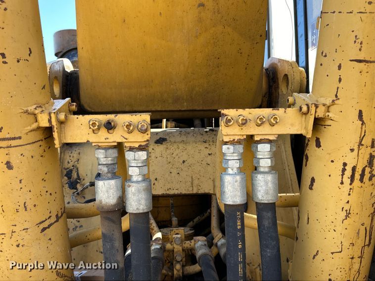 image for item DO3277 1992 Caterpillar EL240C excavator