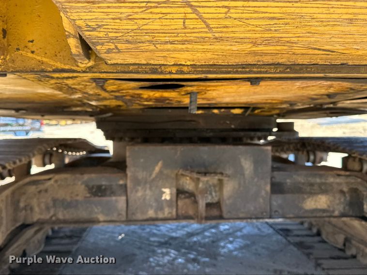 image for item DO3277 1992 Caterpillar EL240C excavator