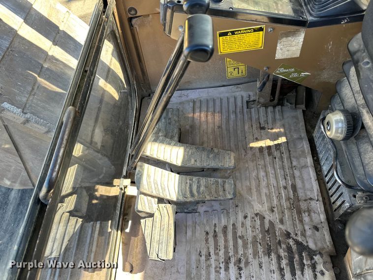 image for item DO3277 1992 Caterpillar EL240C excavator