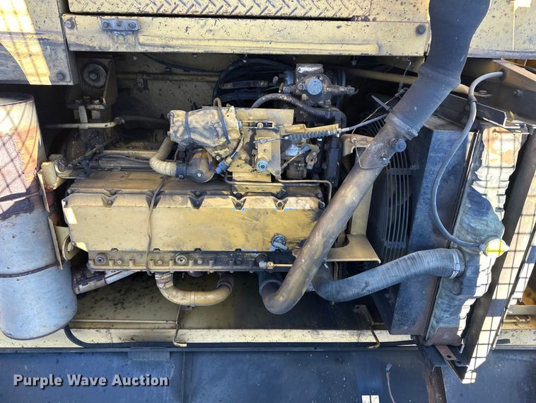 image for item DO3277 1992 Caterpillar EL240C excavator