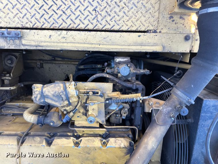 image for item DO3277 1992 Caterpillar EL240C excavator