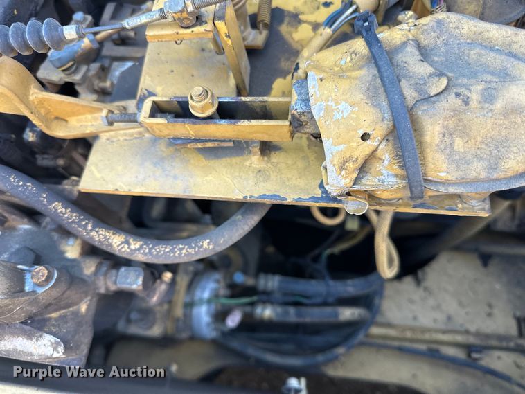 image for item DO3277 1992 Caterpillar EL240C excavator