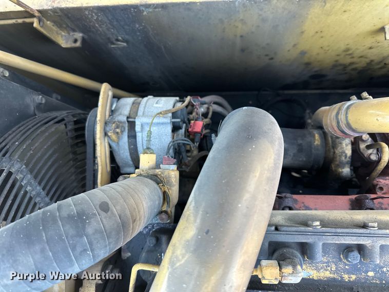 image for item DO3277 1992 Caterpillar EL240C excavator