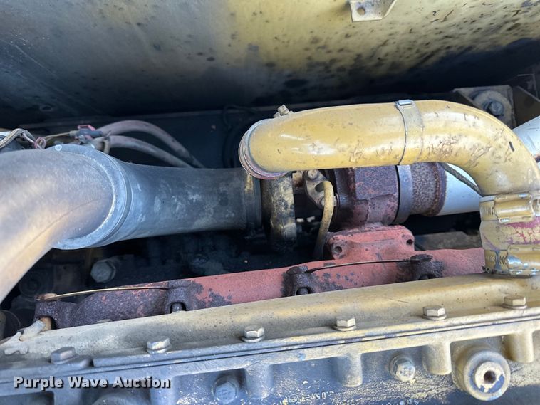 image for item DO3277 1992 Caterpillar EL240C excavator