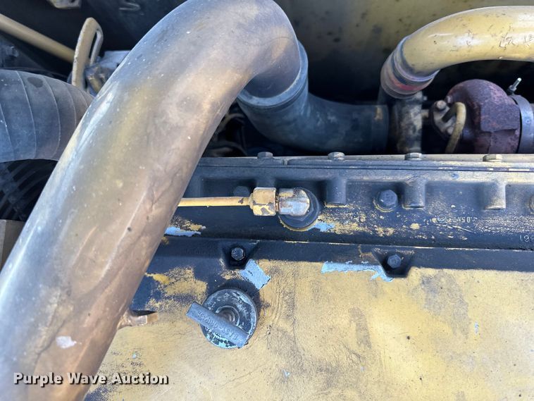 image for item DO3277 1992 Caterpillar EL240C excavator