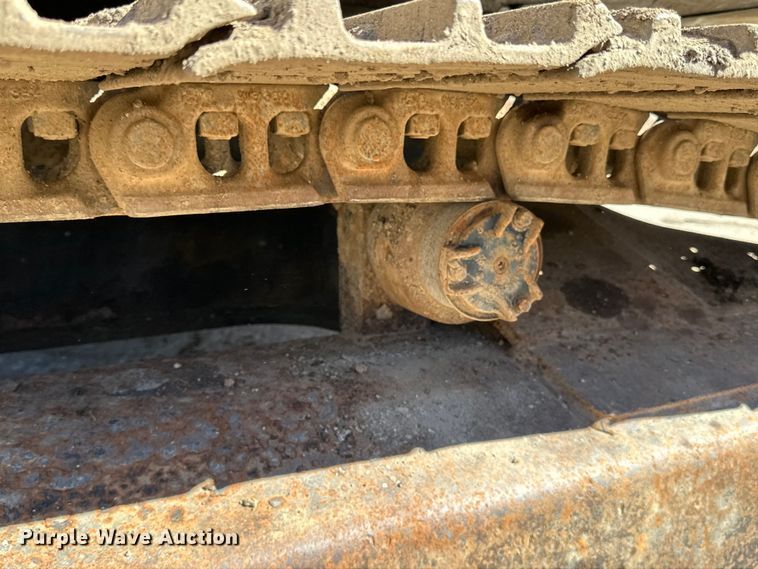image for item DO3277 1992 Caterpillar EL240C excavator