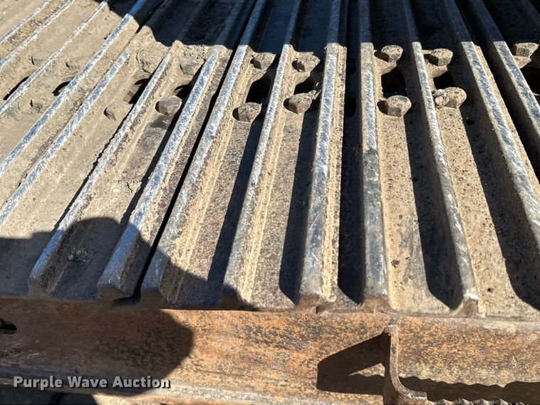 image for item DO3277 1992 Caterpillar EL240C excavator