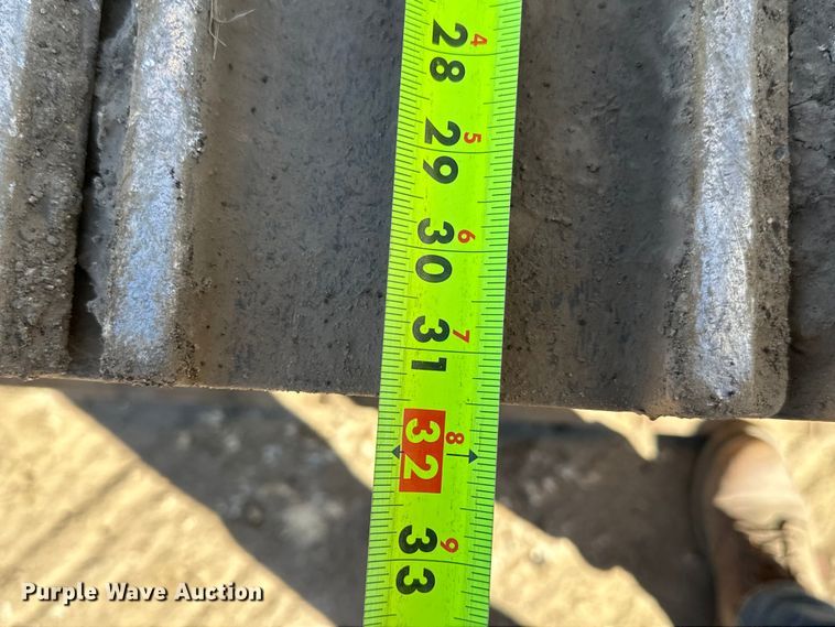 image for item DO3277 1992 Caterpillar EL240C excavator