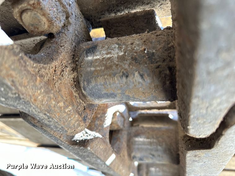 image for item DO3277 1992 Caterpillar EL240C excavator