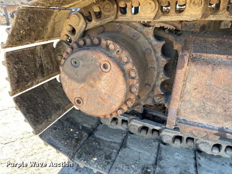 image for item DO3277 1992 Caterpillar EL240C excavator