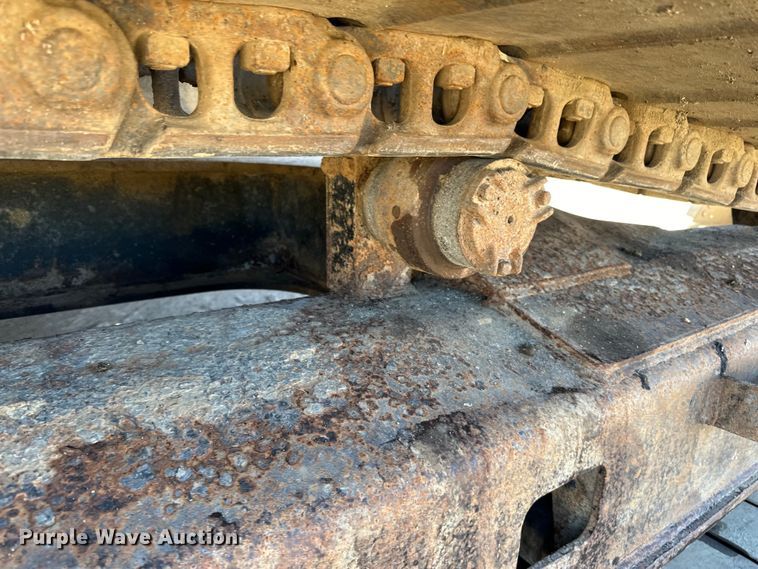 image for item DO3277 1992 Caterpillar EL240C excavator