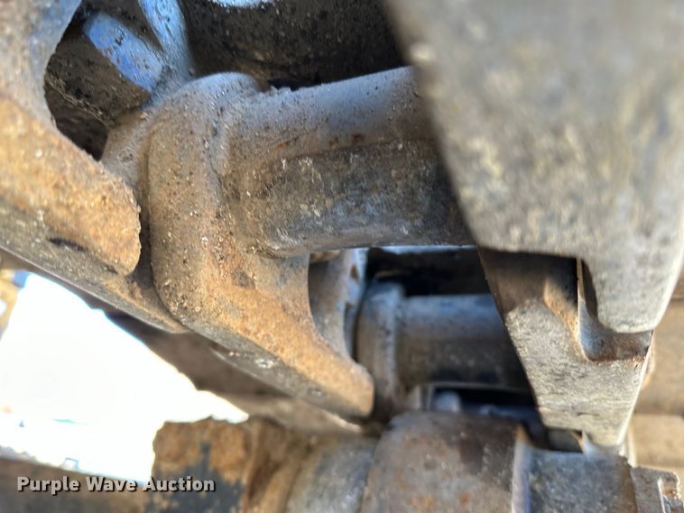 image for item DO3277 1992 Caterpillar EL240C excavator