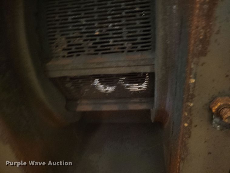 image for item DO4855 Williams  crusher