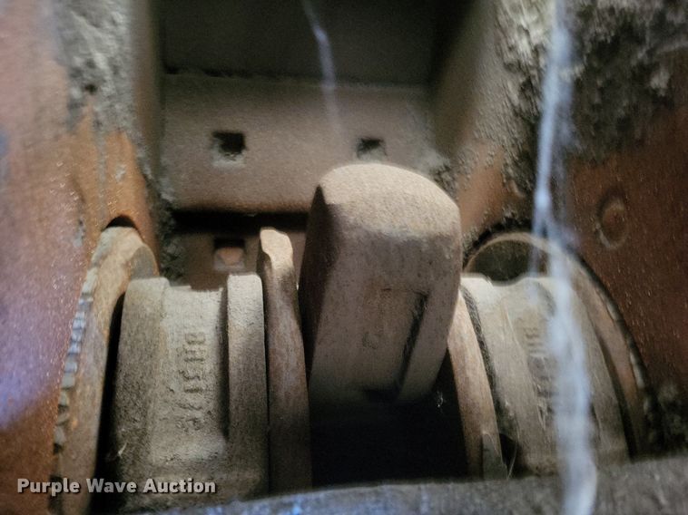 image for item DO4855 Williams  crusher