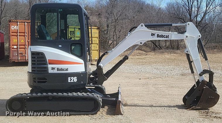 image for item DO4869 2016 Bobcat E26 mini excavator