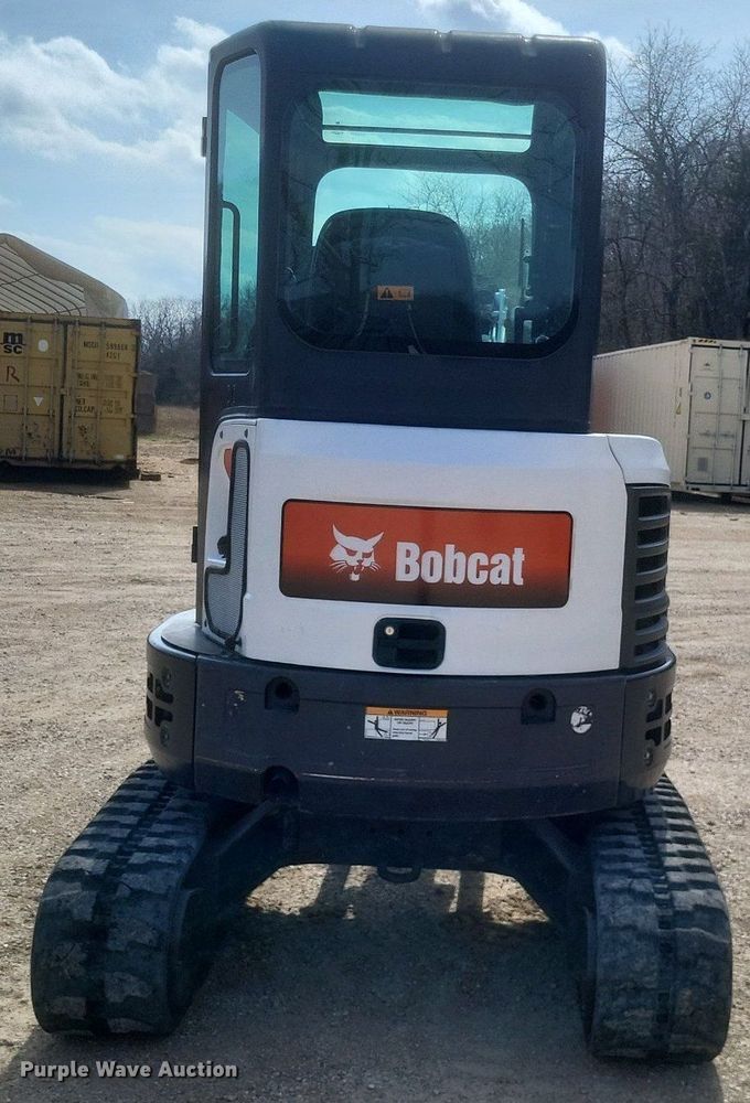 image for item DO4869 2016 Bobcat E26 mini excavator