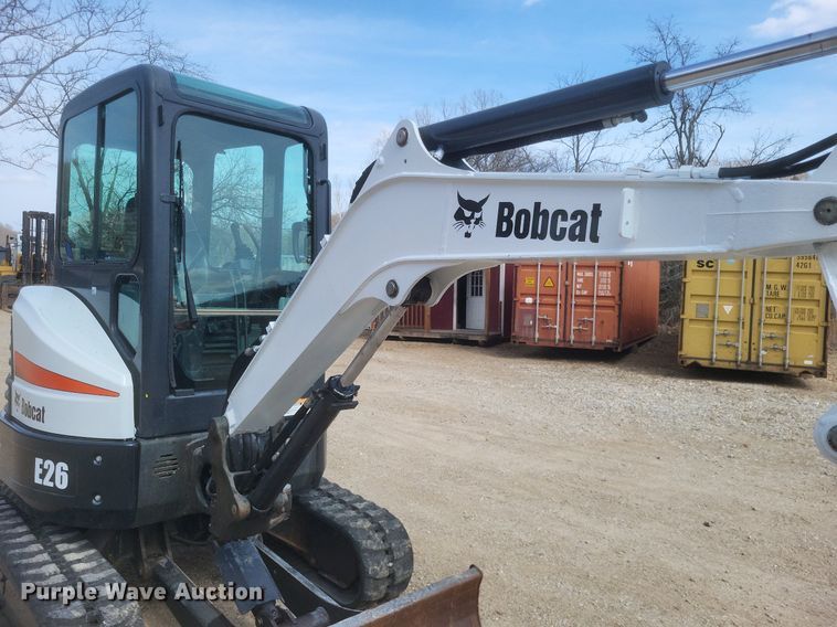 image for item DO4869 2016 Bobcat E26 mini excavator