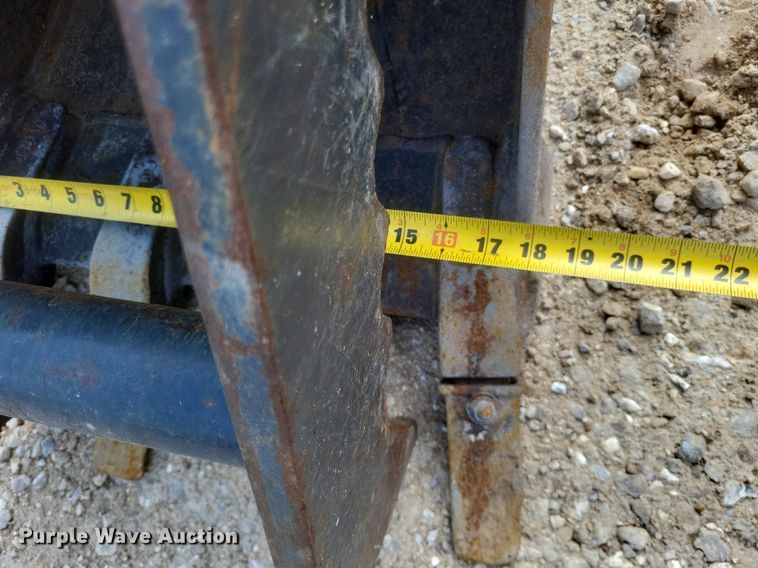 image for item DO4869 2016 Bobcat E26 mini excavator