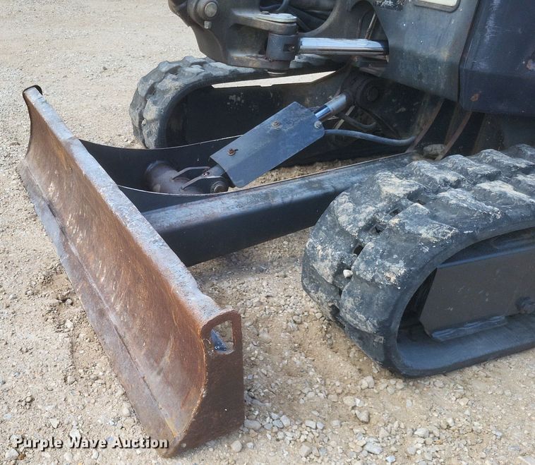 image for item DO4869 2016 Bobcat E26 mini excavator