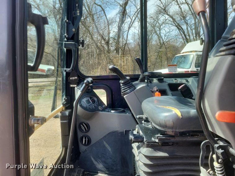 image for item DO4869 2016 Bobcat E26 mini excavator