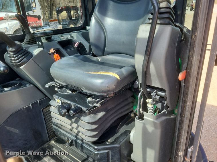 image for item DO4869 2016 Bobcat E26 mini excavator