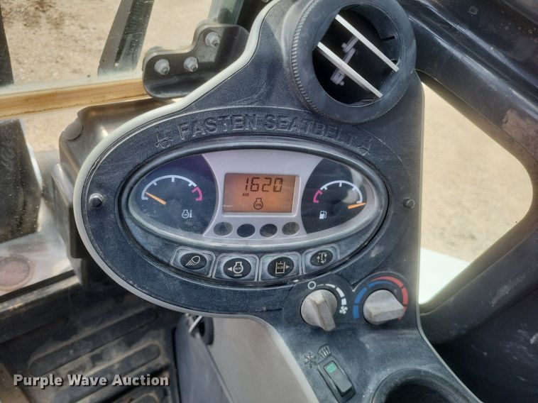 image for item DO4869 2016 Bobcat E26 mini excavator