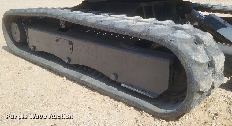 image for item DO4869 2016 Bobcat E26 mini excavator