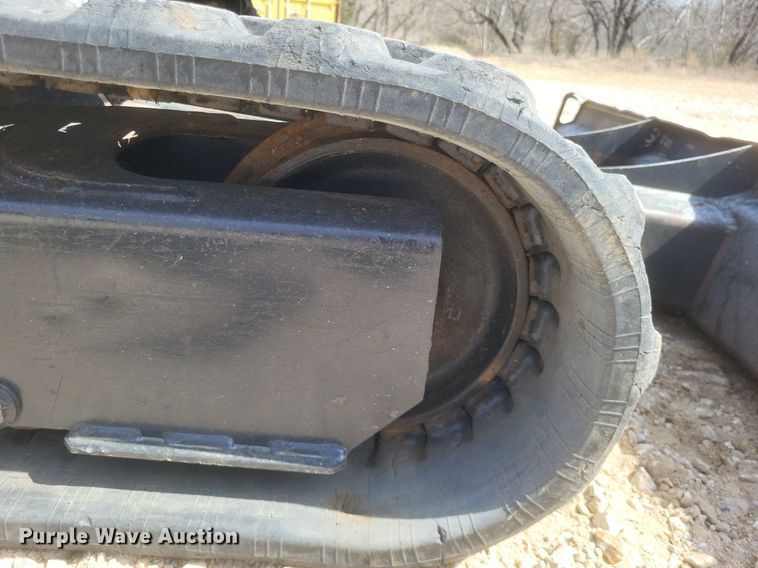 image for item DO4869 2016 Bobcat E26 mini excavator