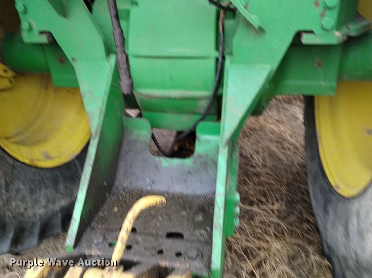 image for item DQ6021 1991 John Deere 8760 4WD tractor