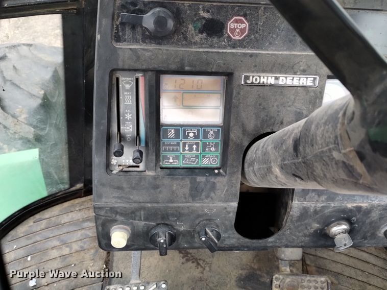 image for item DQ6021 1991 John Deere 8760 4WD tractor