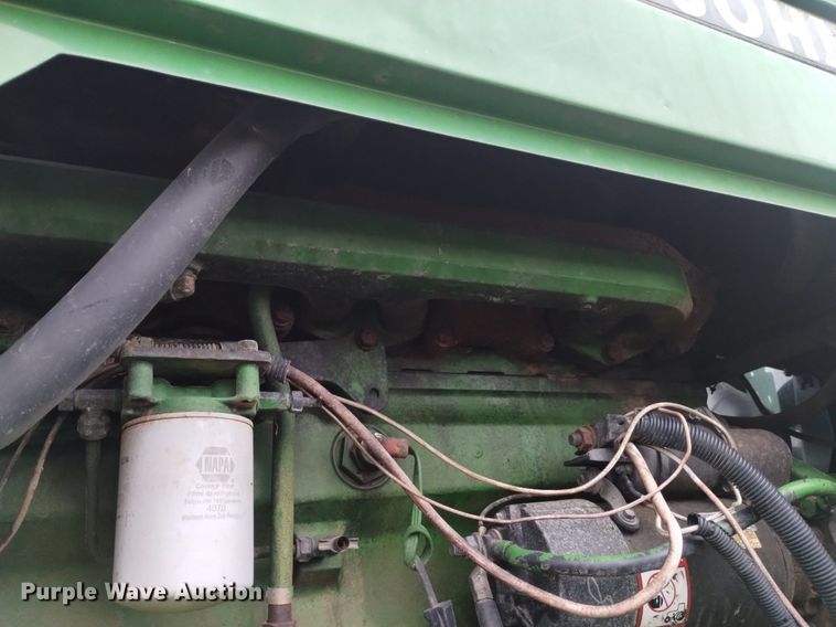 image for item DQ6021 1991 John Deere 8760 4WD tractor